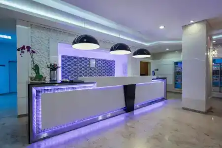 May Flower Apart - 92