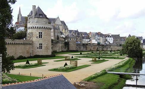 Kyriad Vannes Centre Ville - 47