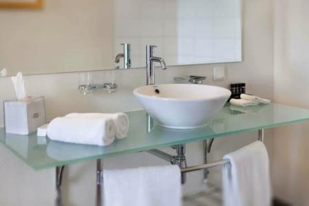 Best Western Plus La Corniche - 28