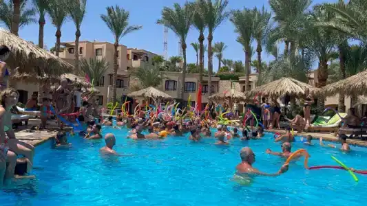 Tamra Beach Resort - 4