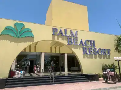 Palm Beach Resort Families and Couples only - 1