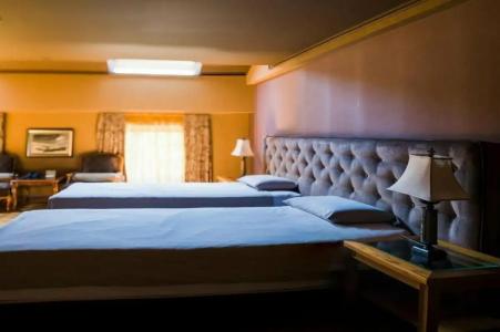 Ventura Boutique - 82