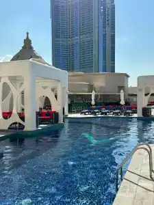 V Dubai, Curio Collection by Hilton - 1