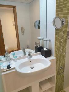 Tryp by Wyndham Abu Dhabi City Center - 88