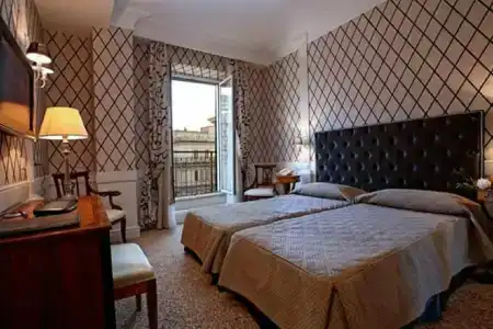 Boutique Trevi - 2