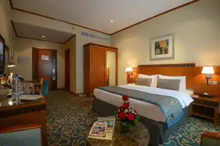 Golden Tulip Al Barsha - 76