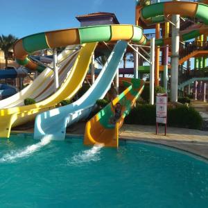 Charmillion Club Aquapark