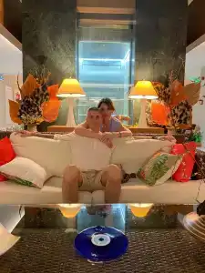 Ambassador Plaza - 85