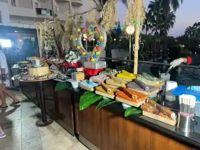 Grand Nar Adults Only - 32