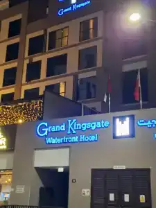 Grand Kingsgate Waterfront By Millenniums - 8