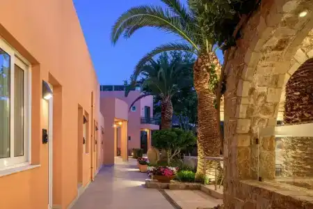 High Beach Resort - 80