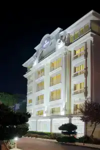 La Boutique & Suites - 33