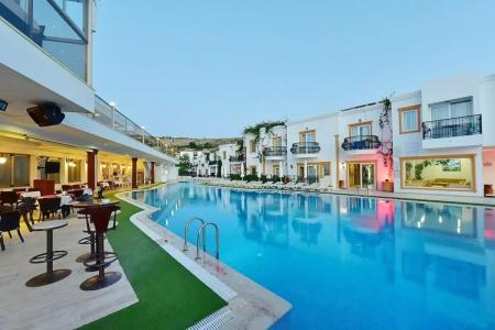 Tropicana Beach - 39