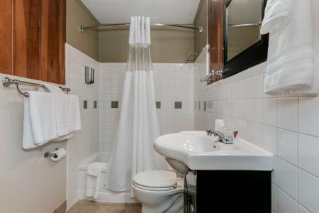 Courtesy Inn Downtown Eugene - 7