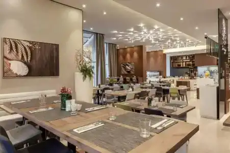 DoubleTree by Hilton Dubai Al Jadaf - 98