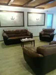 Lavinia Apart & - 77