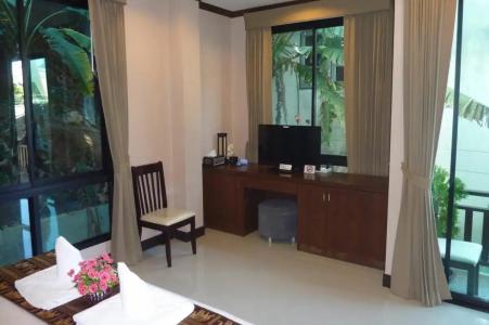 Kata Beachwalk and Bungalows - 64