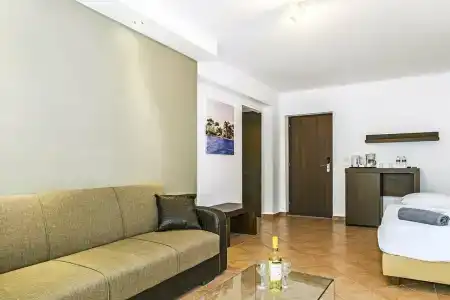 White Olive Premium Laganas - 8