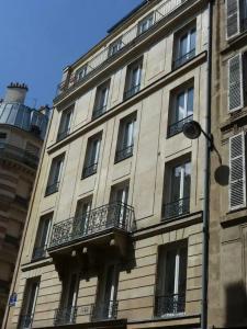 Helussi Hôtel - 84