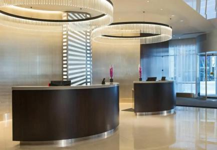 Chicago Downtown, Autograph Collection - 89