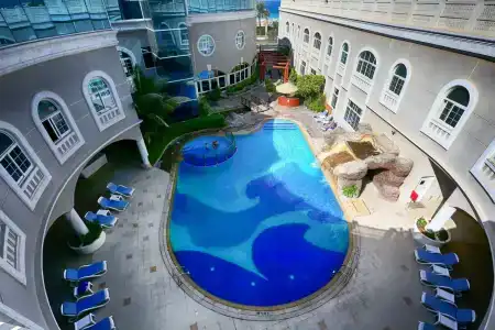 Sharjah Premiere & Resort - 13