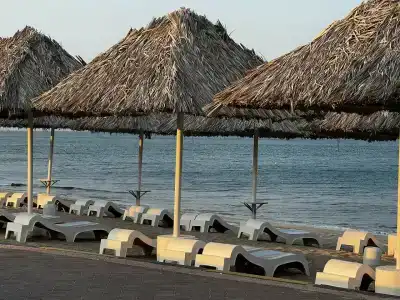 Royal Beach & Resort - 72