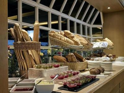 Pilot Beach Resort - 19