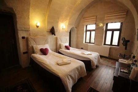 Phocas Cave Suites - 19