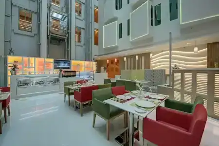 Al Khoory Atrium - 91