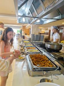 Palm Wings Kusadasi Beach Resort&Spa - 40