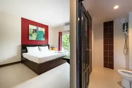 Baan Yuyen Karon Guesthouse - 56