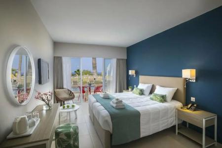 Leonardo Laura Beach & Splash Resort - 4