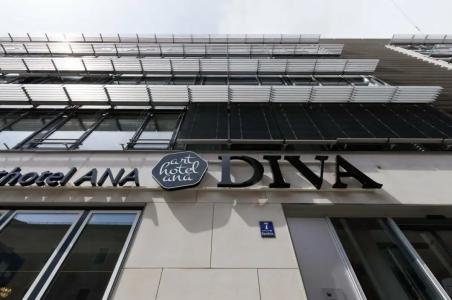ArtANA Diva - 53