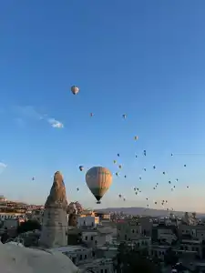 Shoestring Cave House - 36