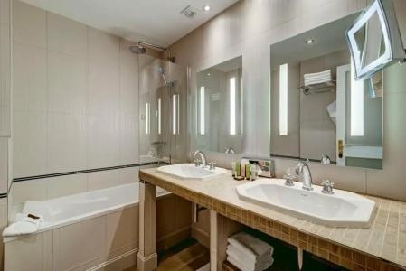 Le 123 Elysees - Astotel - 88