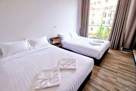 Glur Phuket Patong Beach - 11