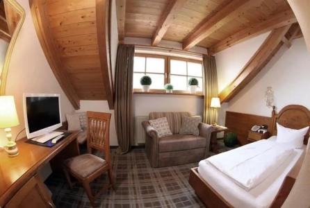 Blaue Gams ***S - 53