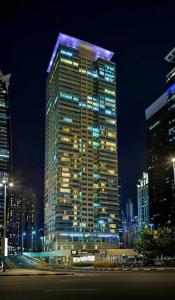 Oaks Liwa Heights Suites - 17