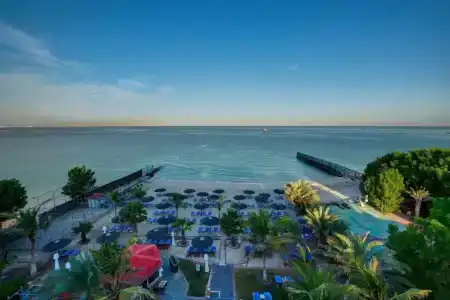 Sahara Beach Resort & Spa - 13