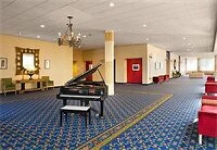 Ventura Beach Marriott - 28