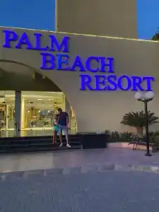 Palm Beach Resort Families and Couples only - 39