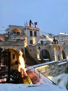 Phocas Cave Suites - 83