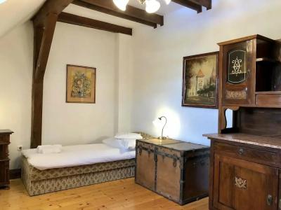 The Houses of History - anno 1830 - 63