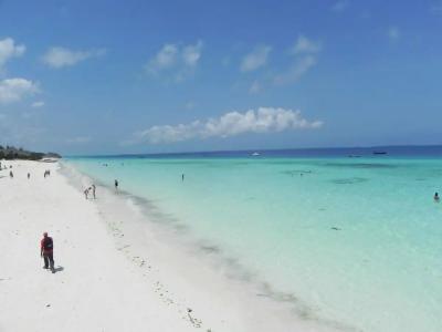 Langi Langi Beach Bungalows - 12