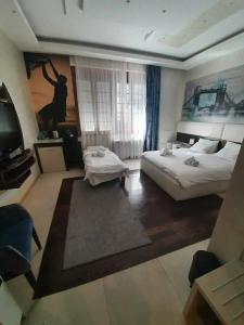 Privilege Suites by Central Park - 31