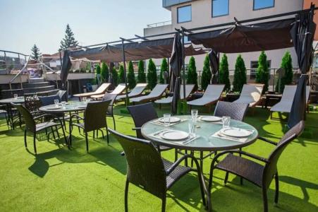 Cosmopolitan & Wellness - 19