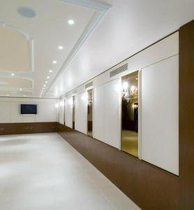 Club House - 30