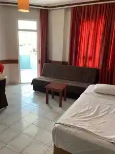 Lavinia Apart & - 96