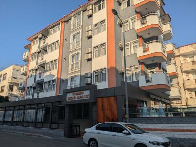 Cleopatra King Apart - 21