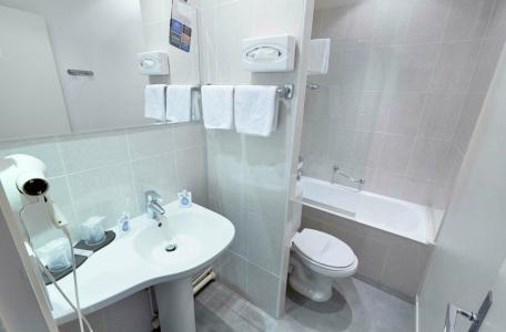 Kyriad Vannes Centre Ville - 99